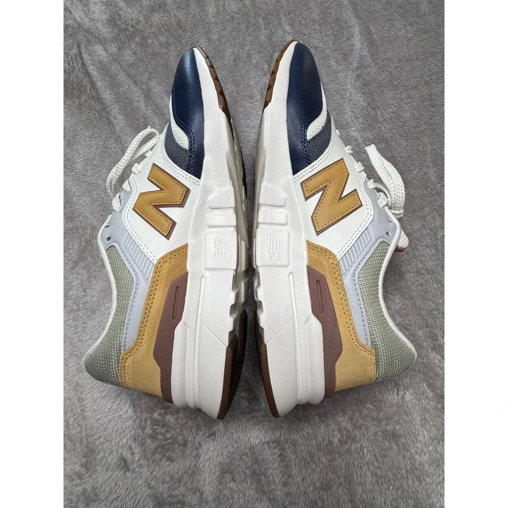New Balance 997H Mens 10 Sea Salt Dolce Navy Cream Suede Sneakers CM997HZG